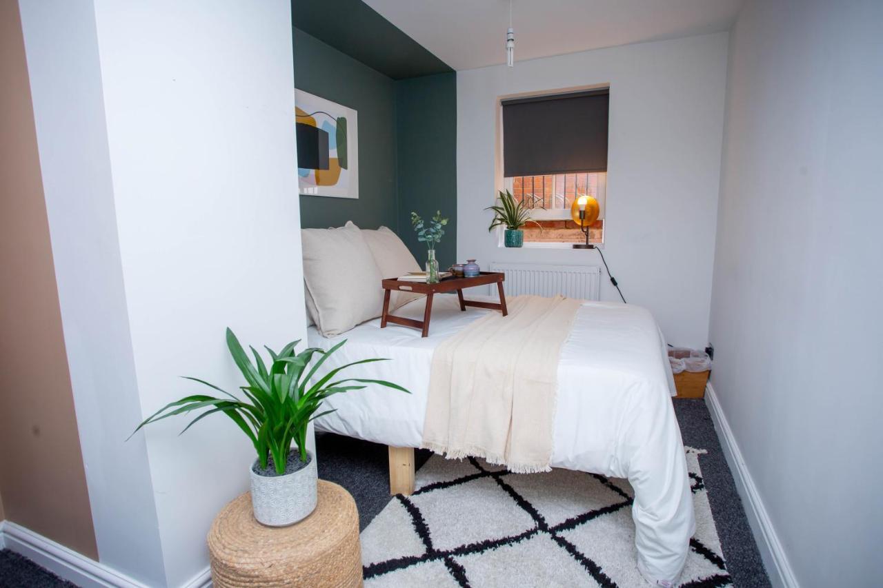 Nest Easy - Derngate Basement Apartment Northampton Exterior photo