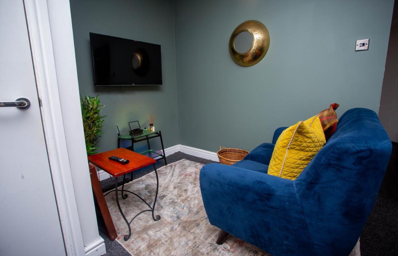 Nest Easy - Derngate Basement Apartment Northampton Exterior photo